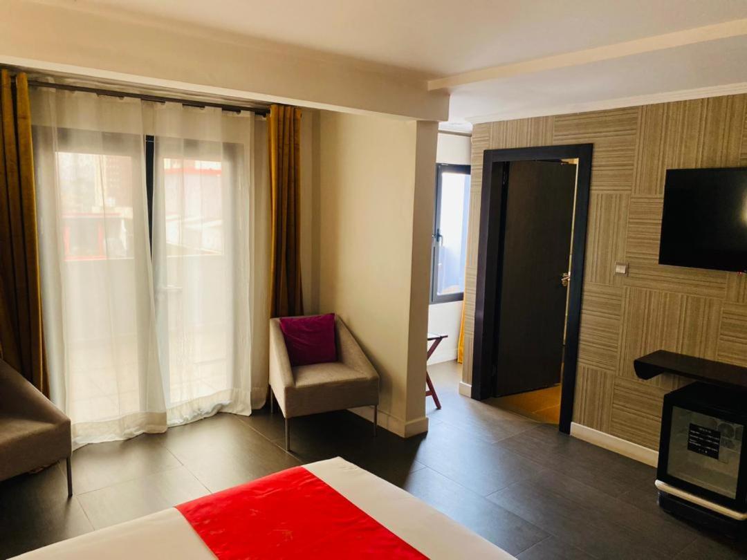 Boun'S Hotel Яунде Экстерьер фото