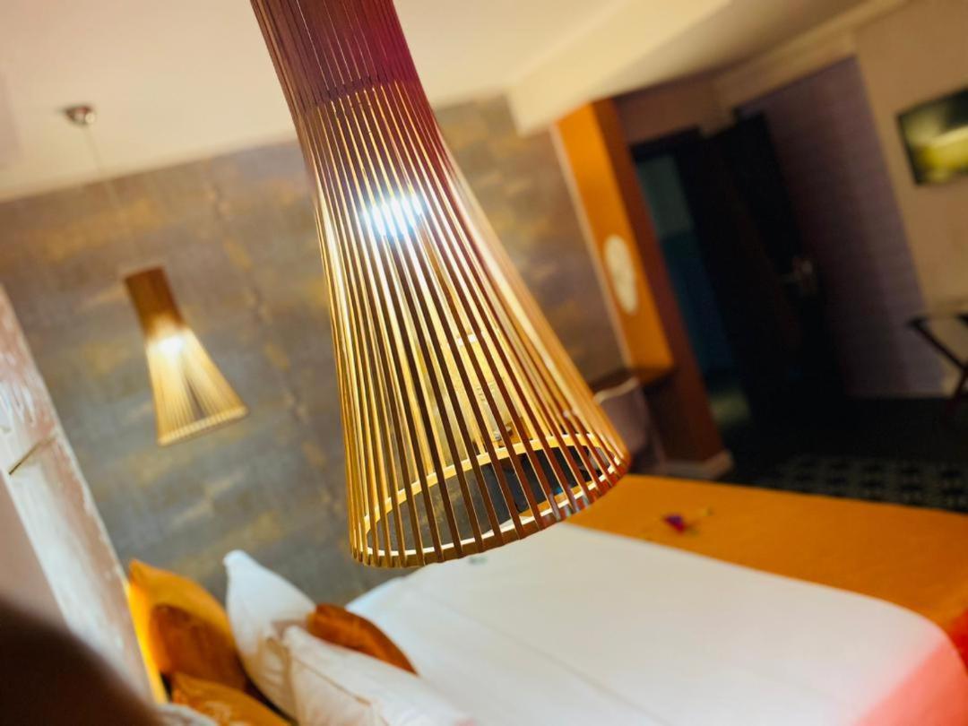 Boun'S Hotel Яунде Экстерьер фото