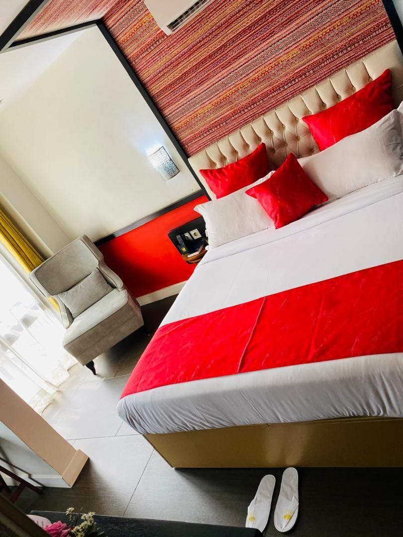 Boun'S Hotel Яунде Экстерьер фото